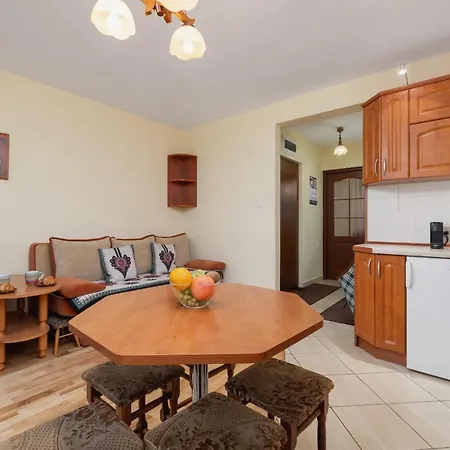 아파트 Cozy With Balcony Bulwary Slowackiego In By Renters *